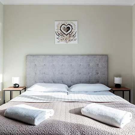 Aruka - Bardzo Blisko Plazy Guest house 4*