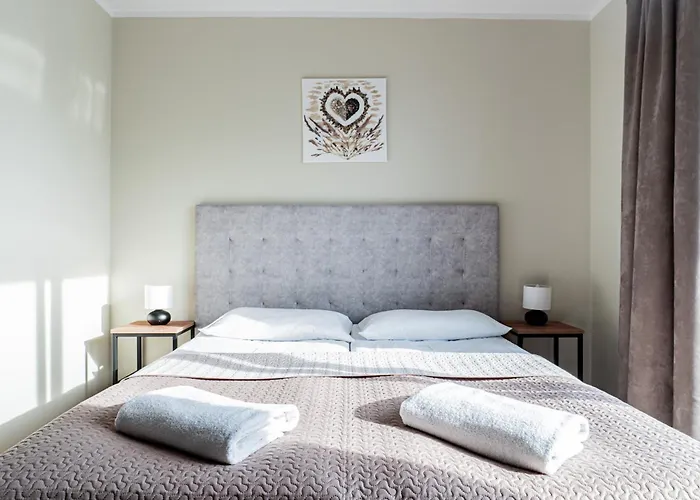 Aruka - Bardzo Blisko Plazy 招待所 4*